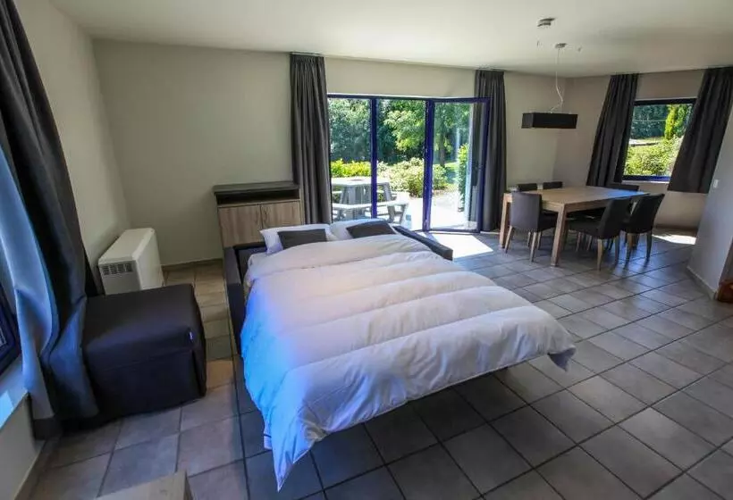 リゾートホテル Maisons De Vacances Azur En Ardenne