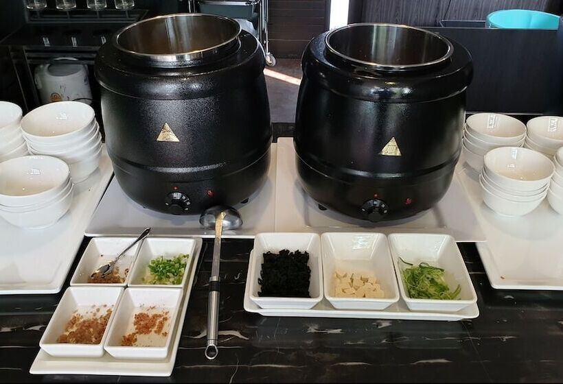 The Sriracha Residence