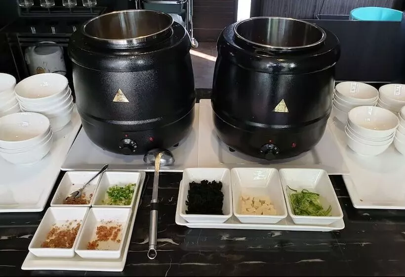 The Sriracha Residence