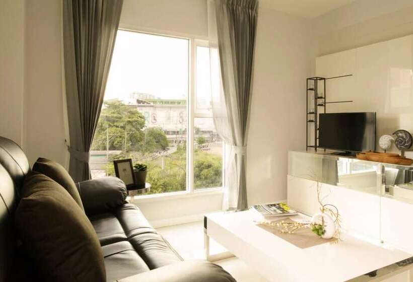 The Sriracha Residence