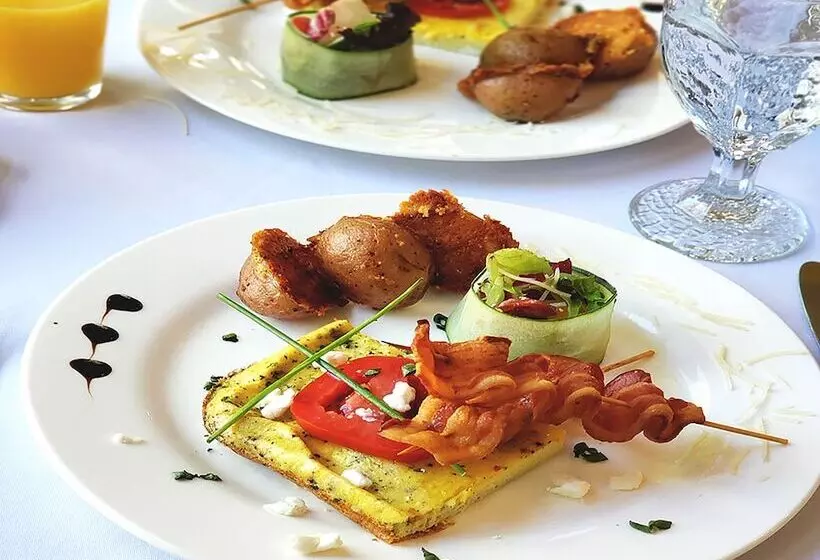 تختخواب و صبحانه 44 Spanish Street Inn   Adults Only