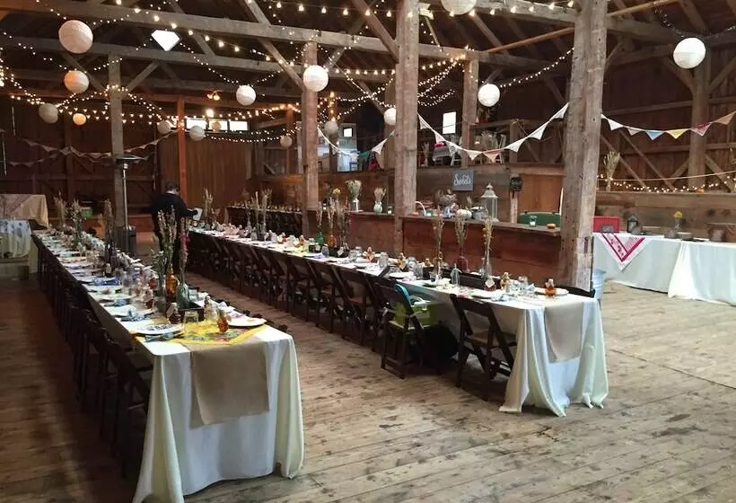 Aamiaismajoitus (B&B) Colonel Williams Inn