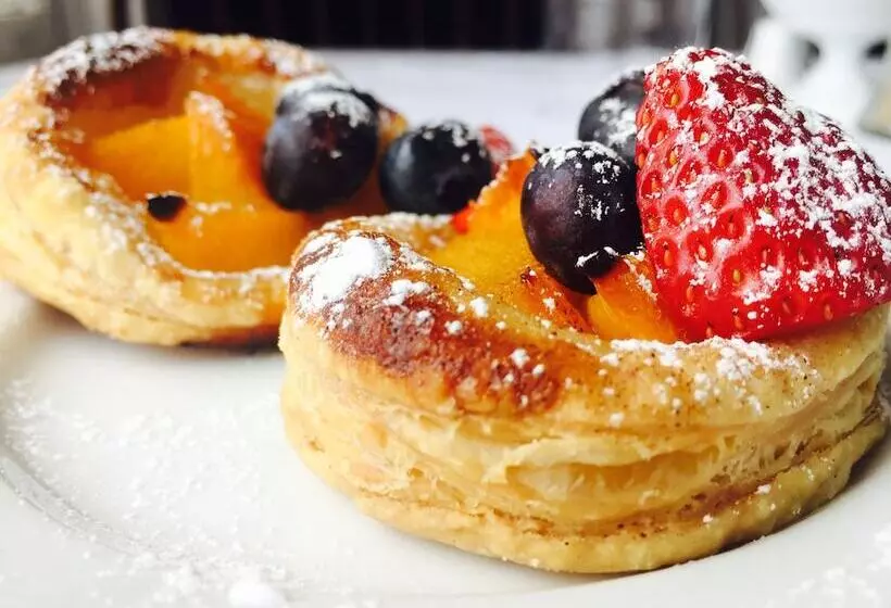 Aamiaismajoitus (B&B) Colonel Williams Inn