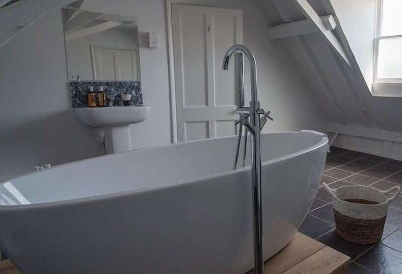 مبيت وإفطار Whitehouse Rye