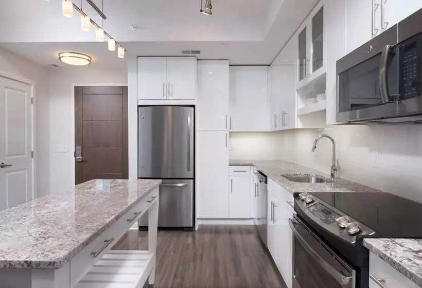 Global Luxury Suites In Downtown Bethesda