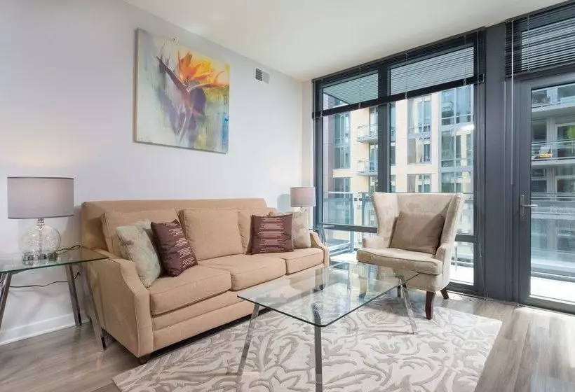 Global Luxury Suites In Downtown Bethesda