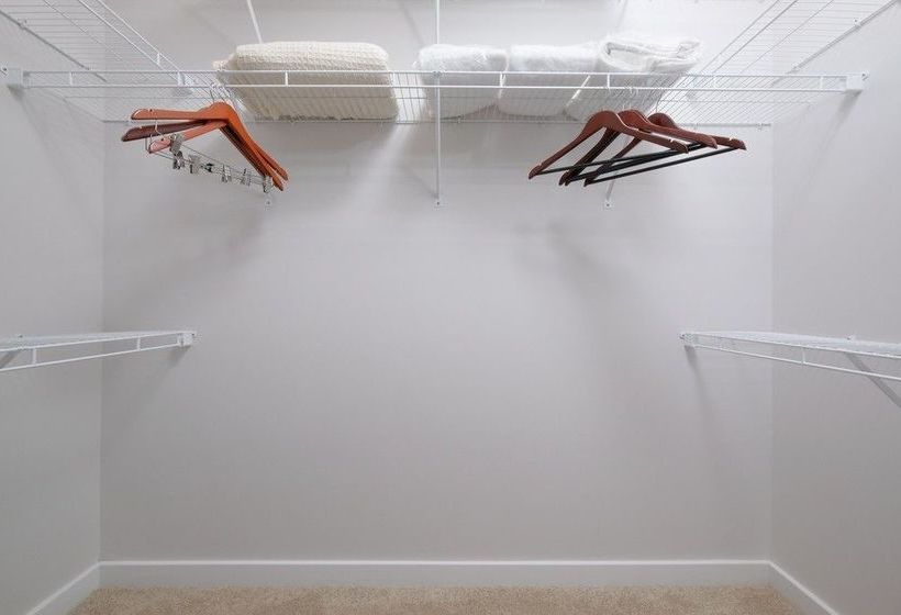 Global Luxury Suites In Downtown Bethesda