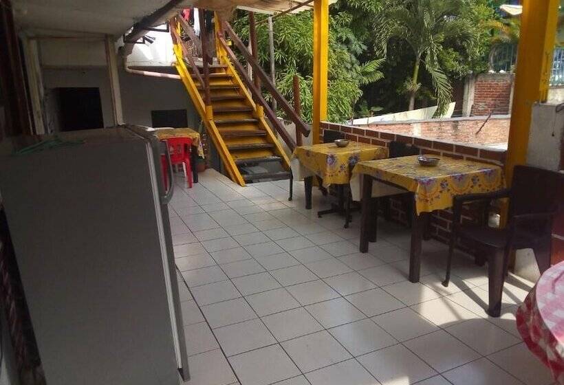 Casa Amarilla Hostel Cali