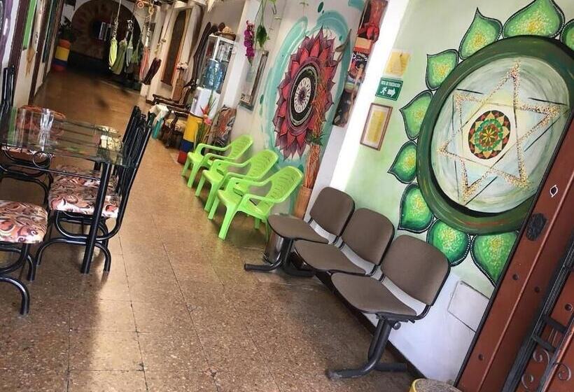Casa Amarilla Hostel Cali