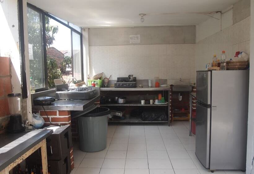 Casa Amarilla Hostel Cali