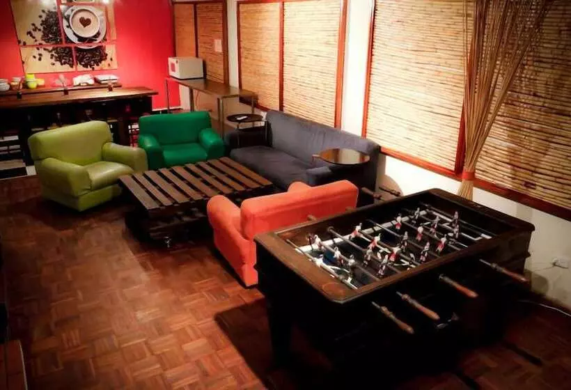 Hotelli Blue House Youth Hostel