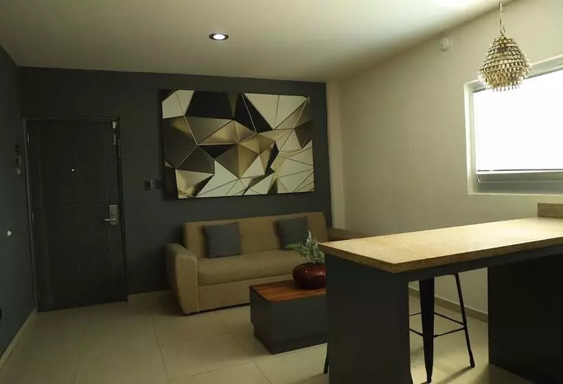 ホテル Homesuites Zaragoza
