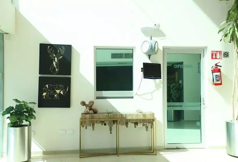 ホテル Homesuites Zaragoza