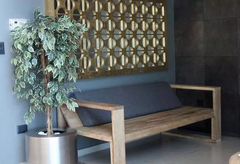 ホテル Homesuites Zaragoza
