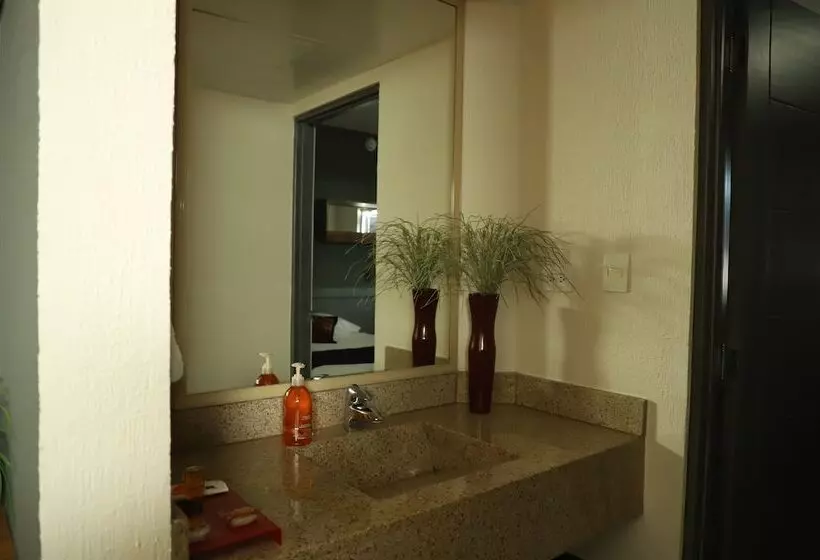 ホテル Homesuites Zaragoza
