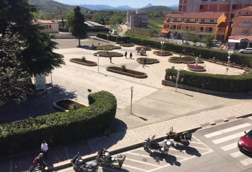 هتل International