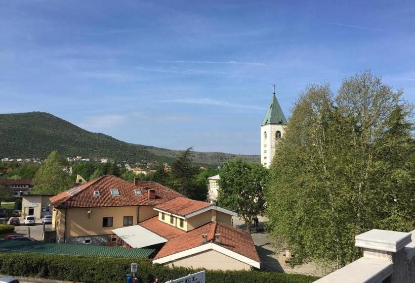 هتل International