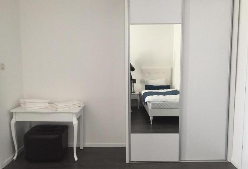 هتل International