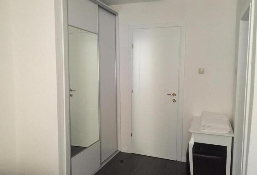 هتل International