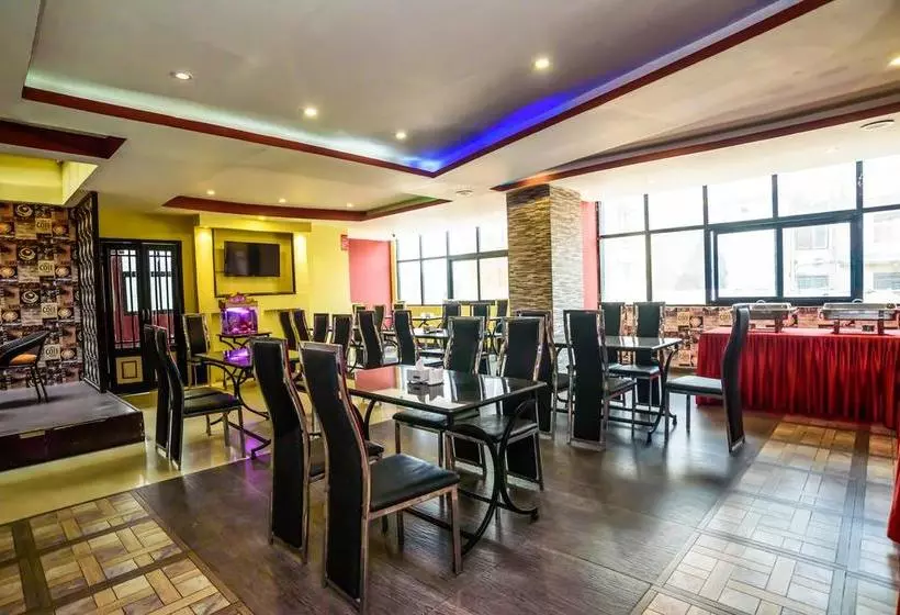 هتل Oyo 105  Travel Inn