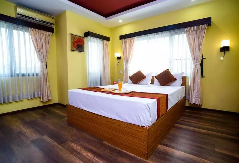 هتل Oyo 105  Travel Inn