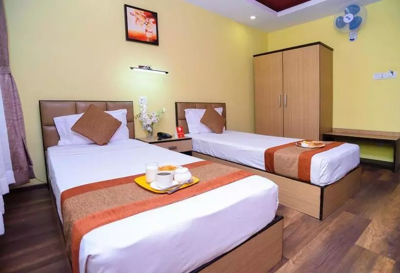 هتل Oyo 105  Travel Inn