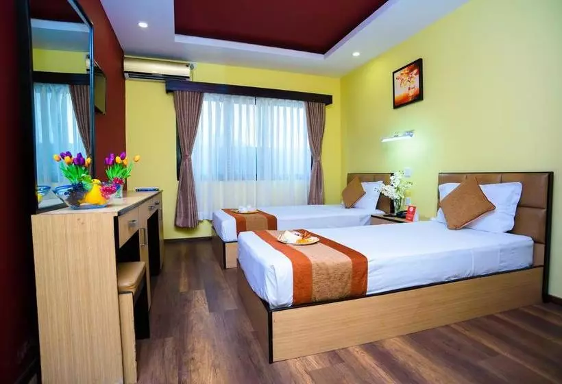هتل Oyo 105  Travel Inn