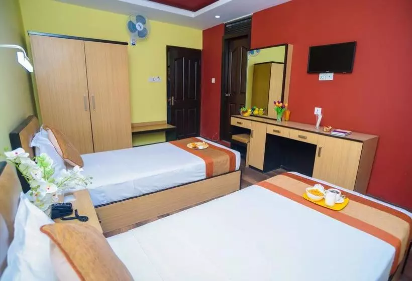 هتل Oyo 105  Travel Inn