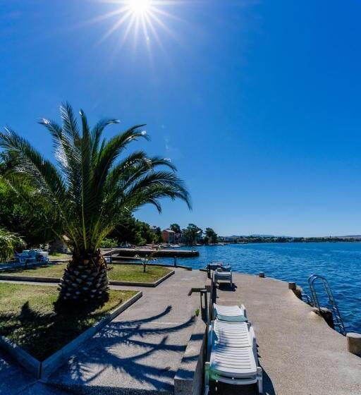 فندق Pansion Kiko