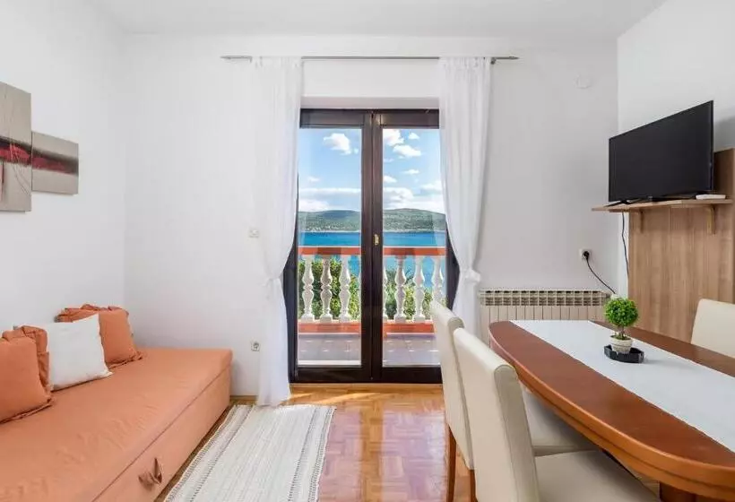 Hotelli Pansion Kiko