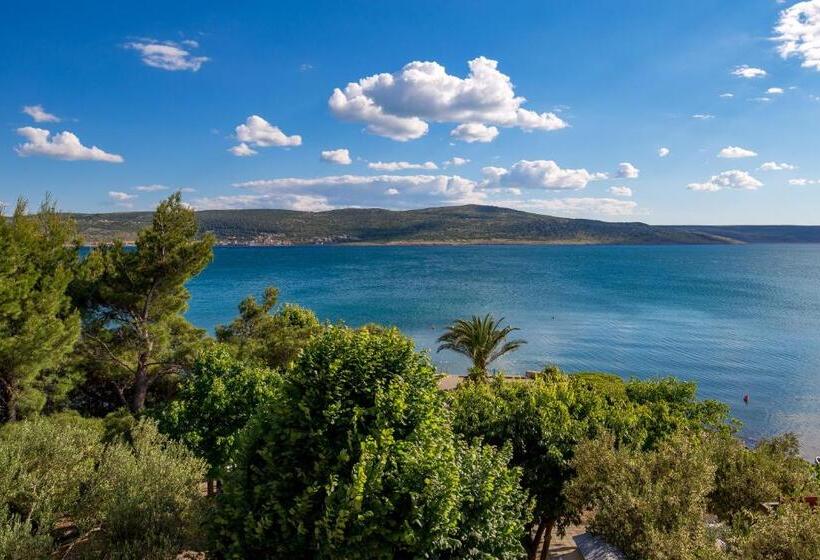 فندق Pansion Kiko