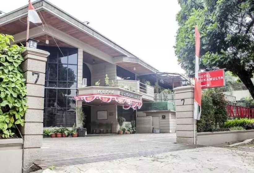 Hotel Reddoorz Plus @ Sukamulya Pasteur 2