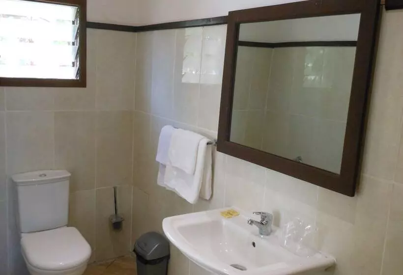 هتل Saara