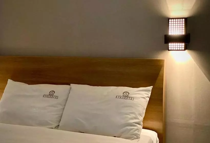 Hotelli Stay