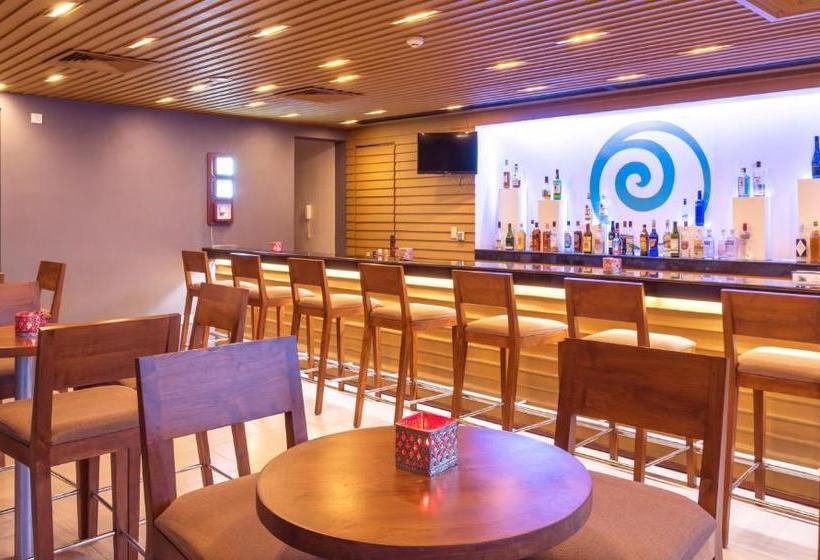 فندق Sunrise By Jetwing