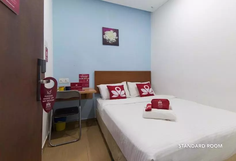 ホテル Zen Rooms Colour