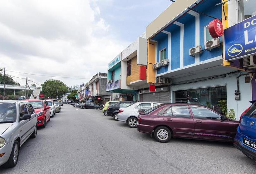 ホテル Zen Rooms Colour