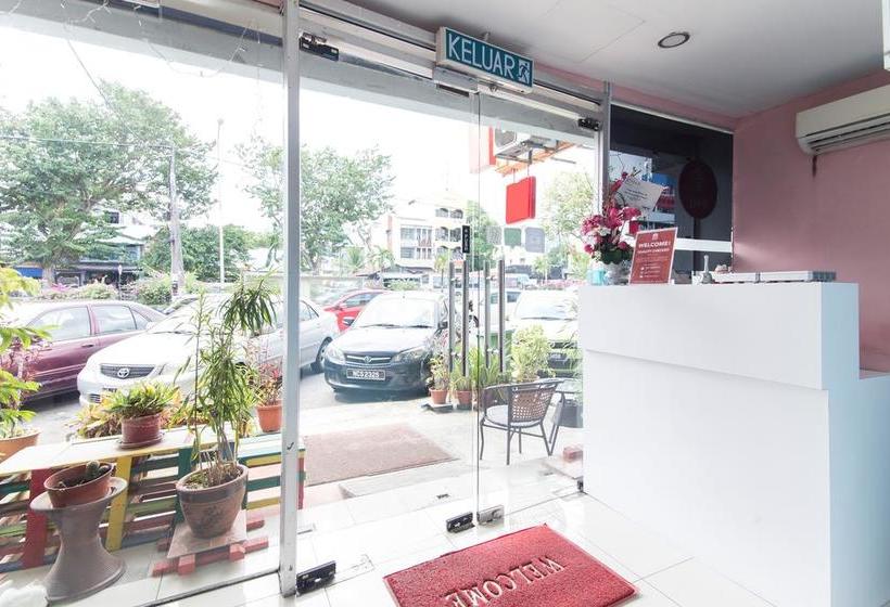 ホテル Zen Rooms Colour