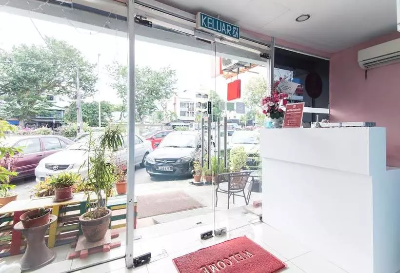 ホテル Zen Rooms Colour