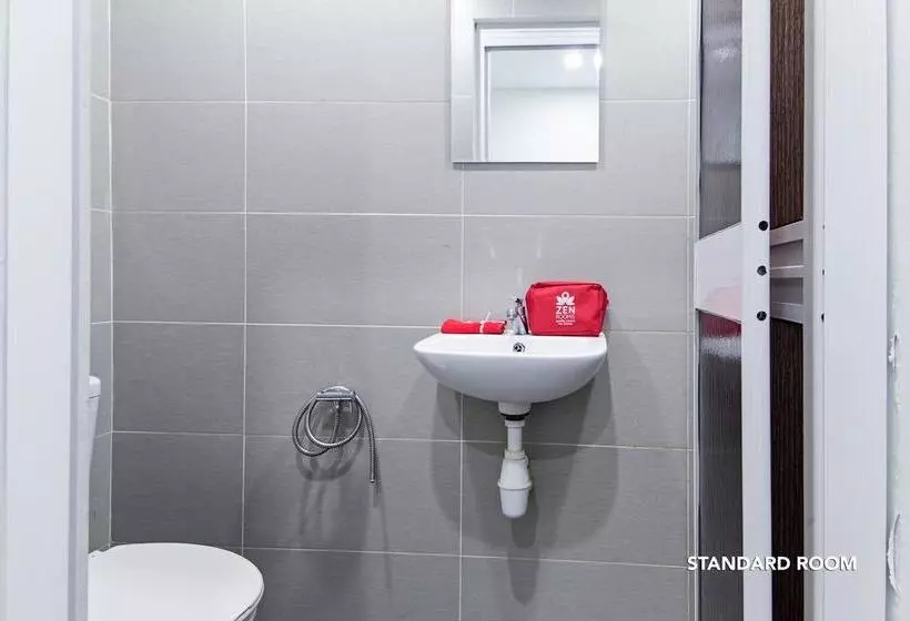 ホテル Zen Rooms Colour