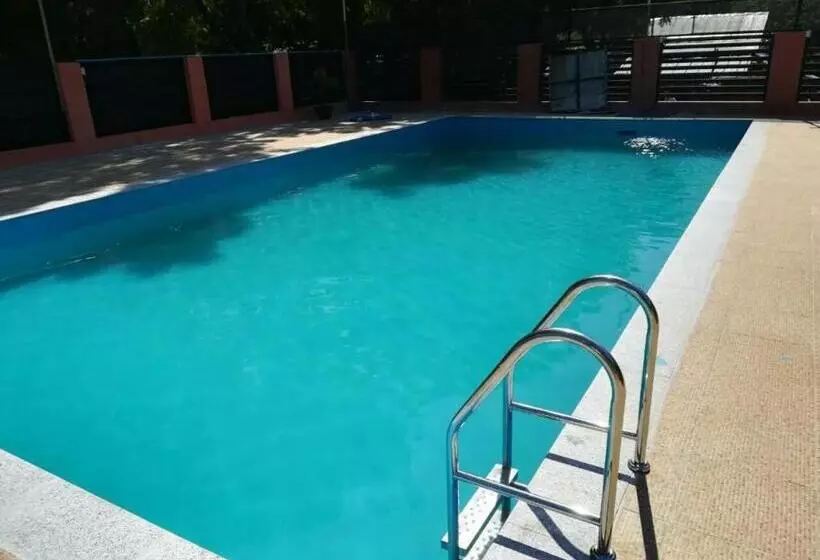 Law Ka Thit Sar Hotel   Hostel