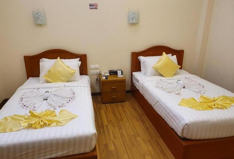 Law Ka Thit Sar Hotel   Hostel