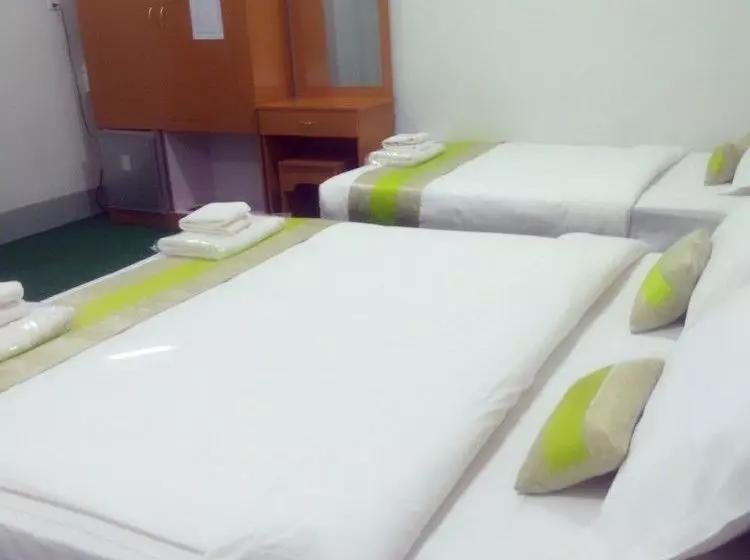 پانسیون Green Days Inn