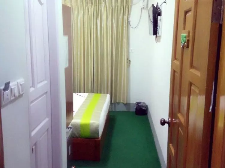 پانسیون Green Days Inn