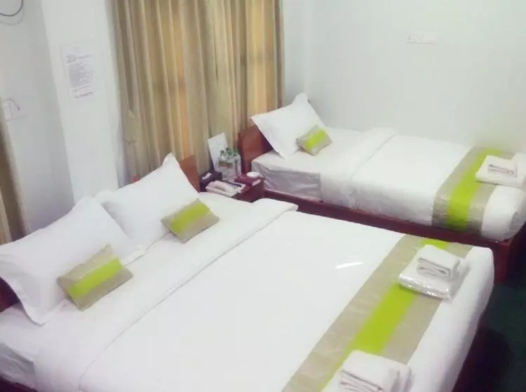 پانسیون Green Days Inn