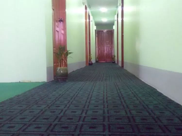 پانسیون Green Days Inn