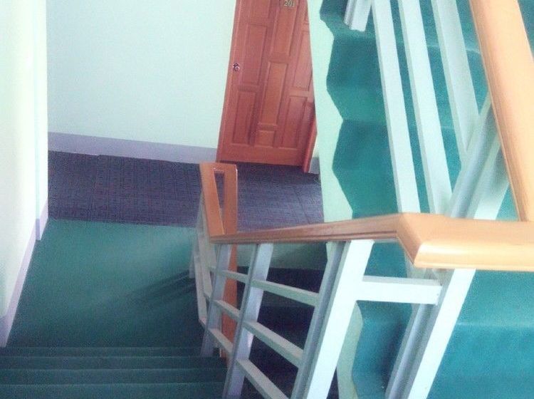 پانسیون Green Days Inn