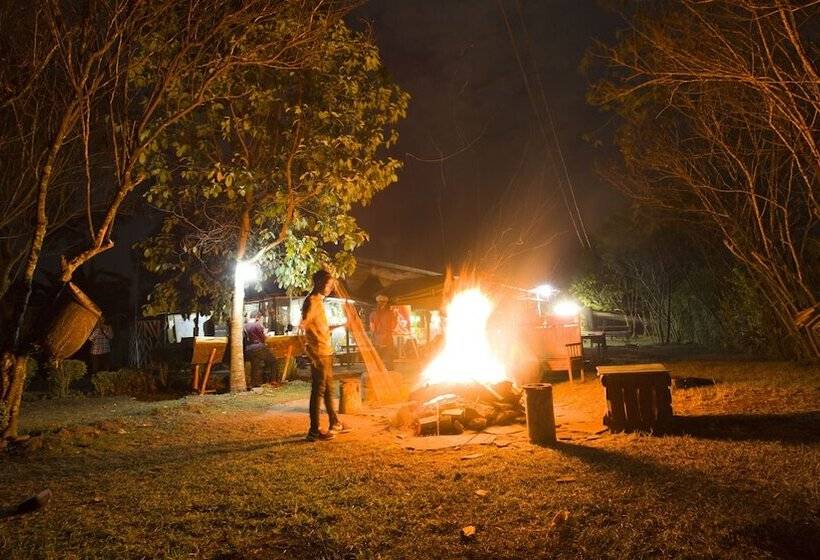 هاستل Red Rocks Rwanda Guesthouse & Campsite