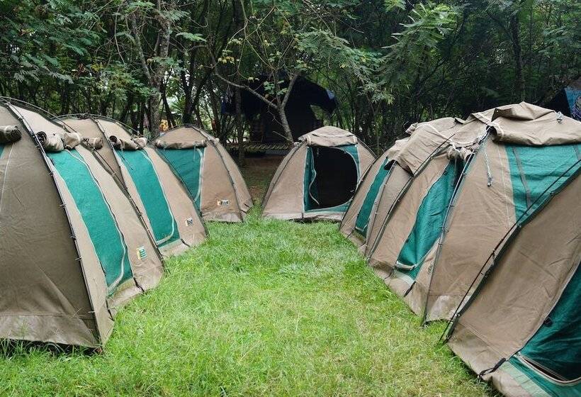 هاستل Red Rocks Rwanda Guesthouse & Campsite