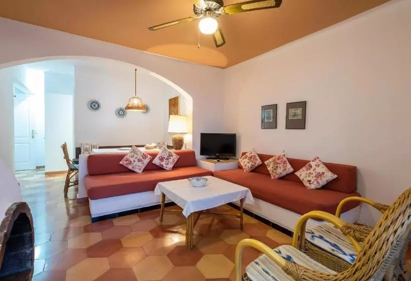 Aldea 2 Cala Fornells